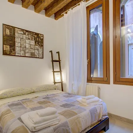 Rialto-stua-market Apartmán *